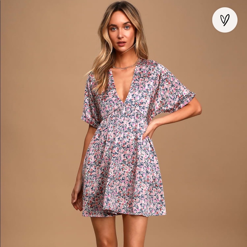Floral short sleeve shift dress